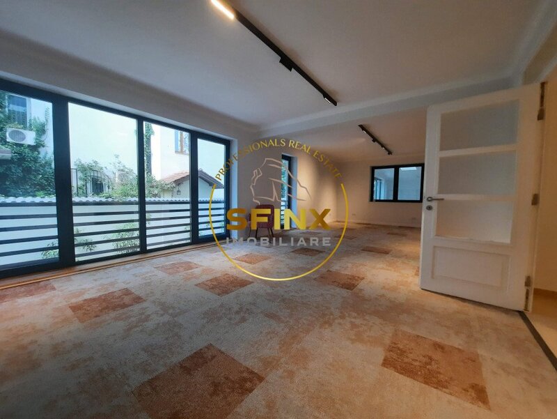 Parter, spatiu birou, beauty salon, stomatologie, oftalomologie, 2 intrari