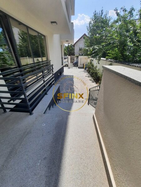 Parter, spatiu birou, beauty salon, stomatologie, oftalomologie, 2 intrari